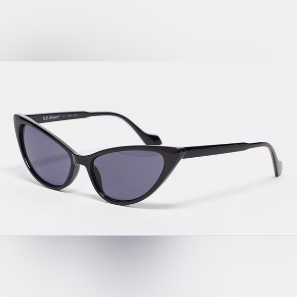 Aj Morgan Accessories - AJ MORGAN CAT EYE SUNGLASSES